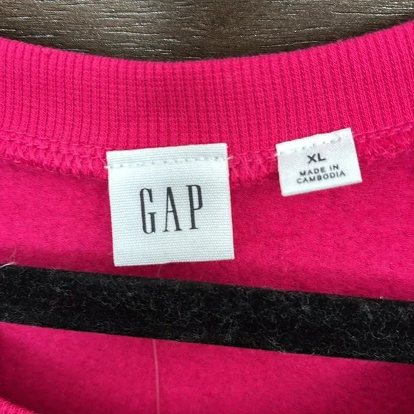 GAP women’s sweatshirt. New with tags. Women’s XL - Picture 3 of 4